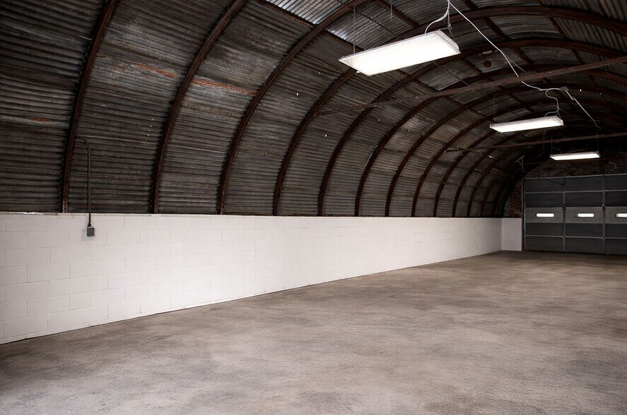 More Photos Of 563-565 MLK Jr Blvd, Fayetteville Freestanding For Lease