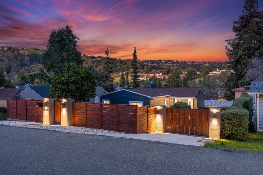 Primary Photo Of 8124 Greenly Dr, Oakland Apartments For Sale