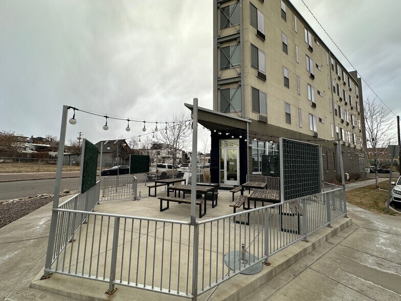 More Photos Of 3344 Mariposa St, Denver Hotel For Lease