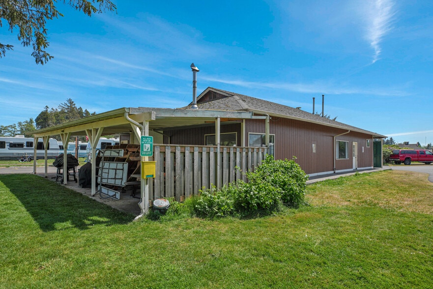 More Photos Of 1140 NW Warrenton Dr, Warrenton Trailer Camper Park For Sale