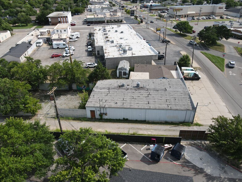 More Photos Of 7926 N May Ave, Oklahoma City Storefront Retail Office For Lease