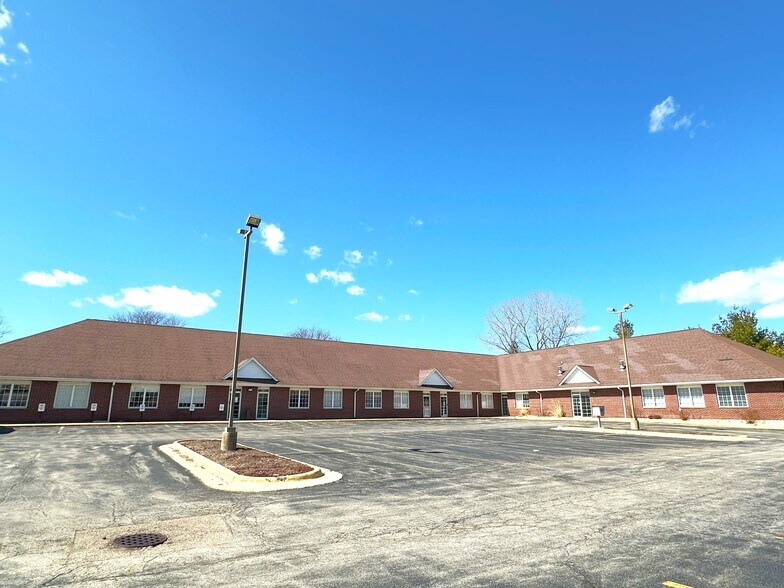 Primary Photo Of 7264-7282 Argus Dr, Rockford Office For Sale