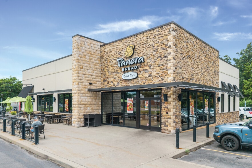 More Photos Of 7651 NY-96, Victor Restaurant For Sale
