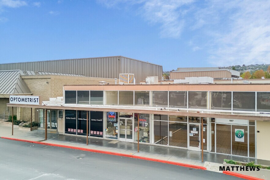 Primary Photo Of 1883 El Camino Real, Burlingame Bank For Lease