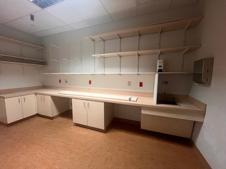 More Photos Of 100 Technology Dr, Trumbull Medical For Lease