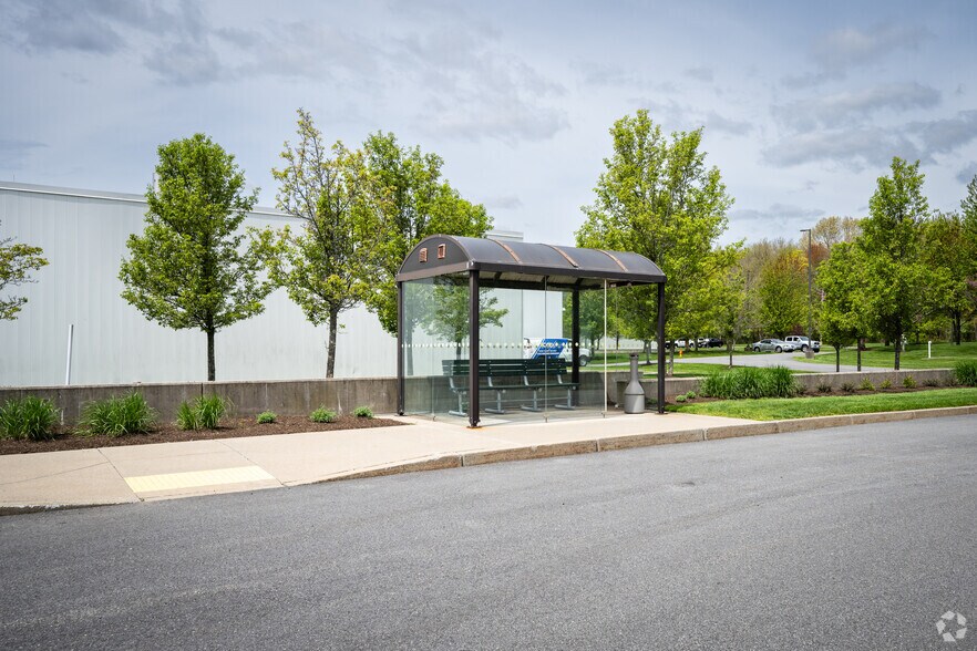 More Photos Of 115 Tripps Ln, Riverside Flex For Lease