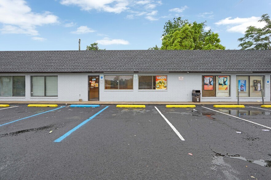 More Photos Of 201-211 Kates Blvd, Millville General Retail For Sale