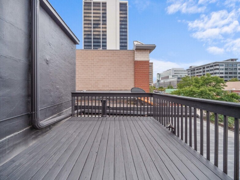 More Photos Of 622 S Calhoun St, Fort Wayne Office For Sale