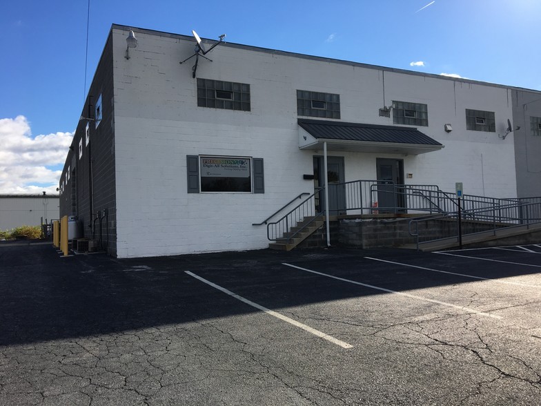 Primary Photo Of 5500 Paxton St, Harrisburg Warehouse For Lease