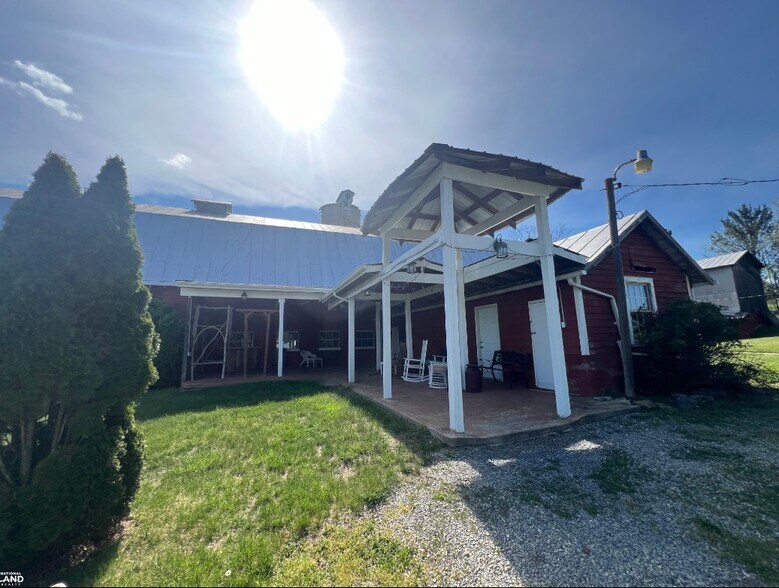 More Photos Of 5189 Rockwood Rd, Dublin Lodge Meeting Hall For Sale