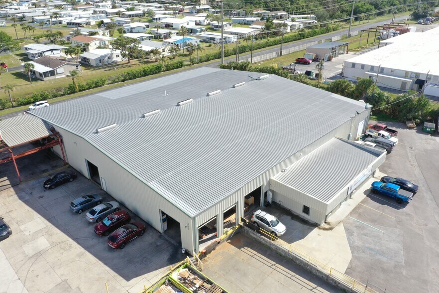 More Photos Of 248 James St, Venice Warehouse For Sale