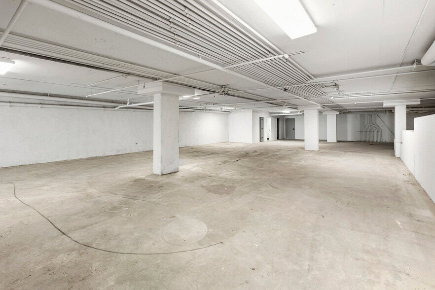 More Photos Of 566 S Van Ness Ave, San Francisco Apartments For Sale