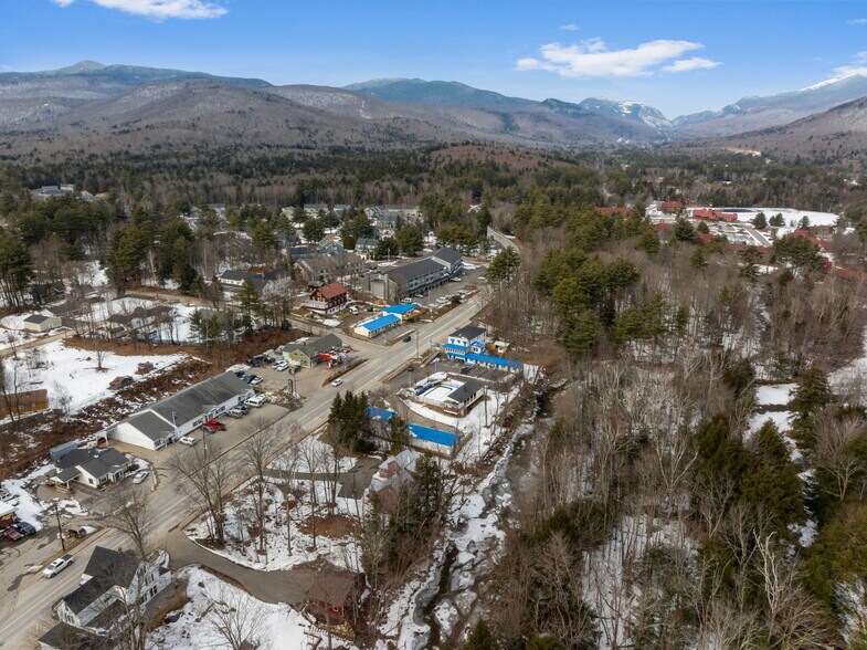 More Photos Of 180 Main St, North Woodstock Hotel For Sale