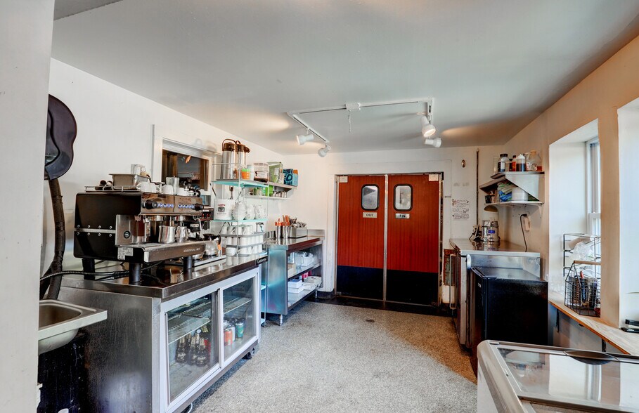 More Photos Of 1300 State Route 213, High Falls Restaurant For Lease