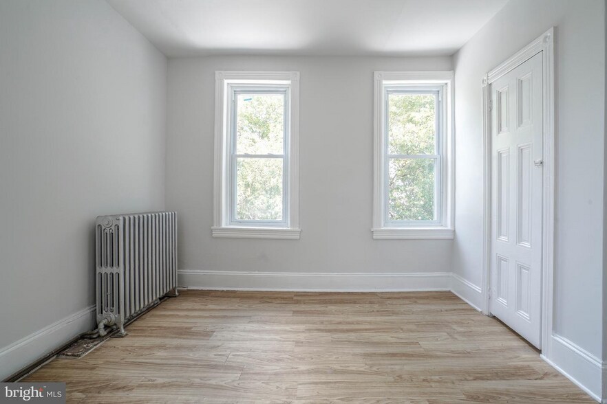 More Photos Of 2011 E Allegheny Ave, Philadelphia Apartments For Sale