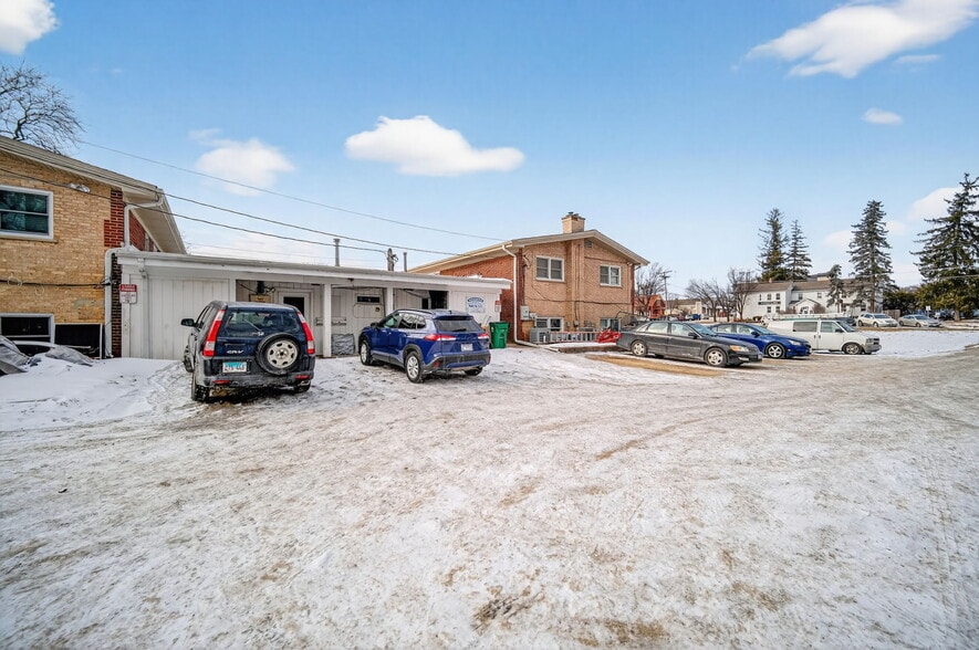 More Photos Of Church St, Winfield General Retail For Sale