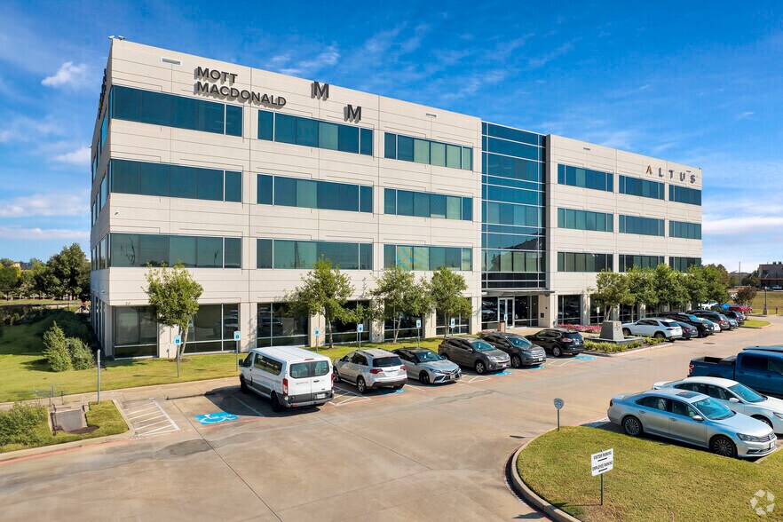 More Photos Of 11233 Shadow Creek Pky, Pearland Office For Lease