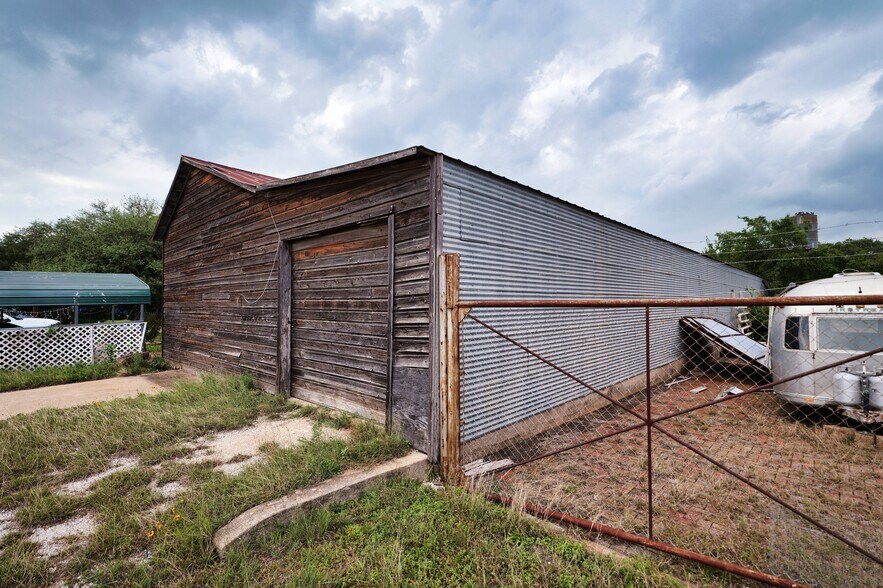 More Photos Of 335 N Lampasas St, Bertram Lodge Meeting Hall For Sale