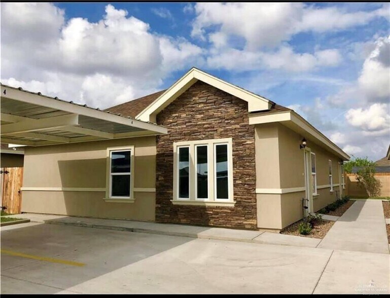 Primary Photo Of 402 Newport Ave, Edinburg Apartments For Sale
