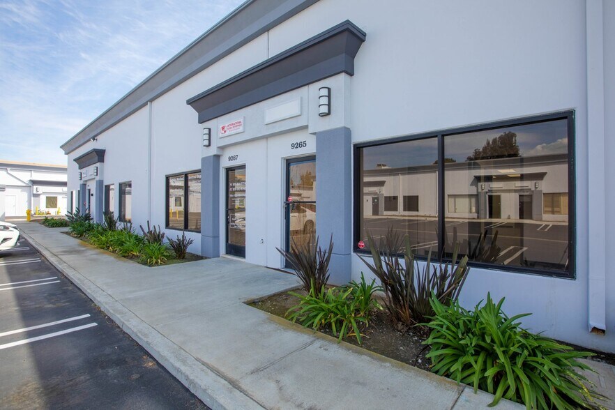 More Photos Of 9249-9272 Archibald Ave, Rancho Cucamonga Warehouse For Sale