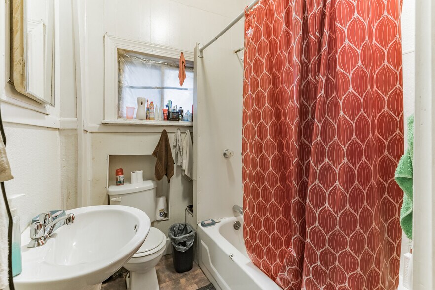 More Photos Of 2803 N 22nd St, Philadelphia General Retail For Sale