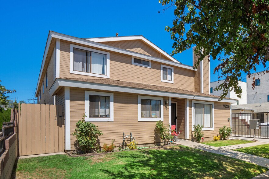 More Photos Of 1629 W 208th St, Torrance Apartments For Sale