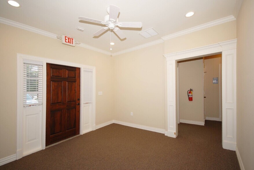 More Photos Of 425 Old Newman Rd, Frisco Unknown For Lease