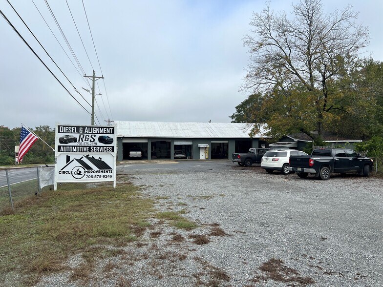 Primary Photo Of 1020 N Davis Dr, Warner Robins Auto Repair For Lease