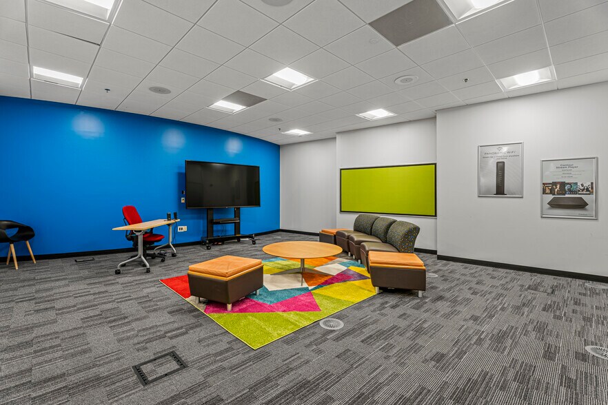 More Photos Of 8924 E 35th St, Wichita Office For Sale