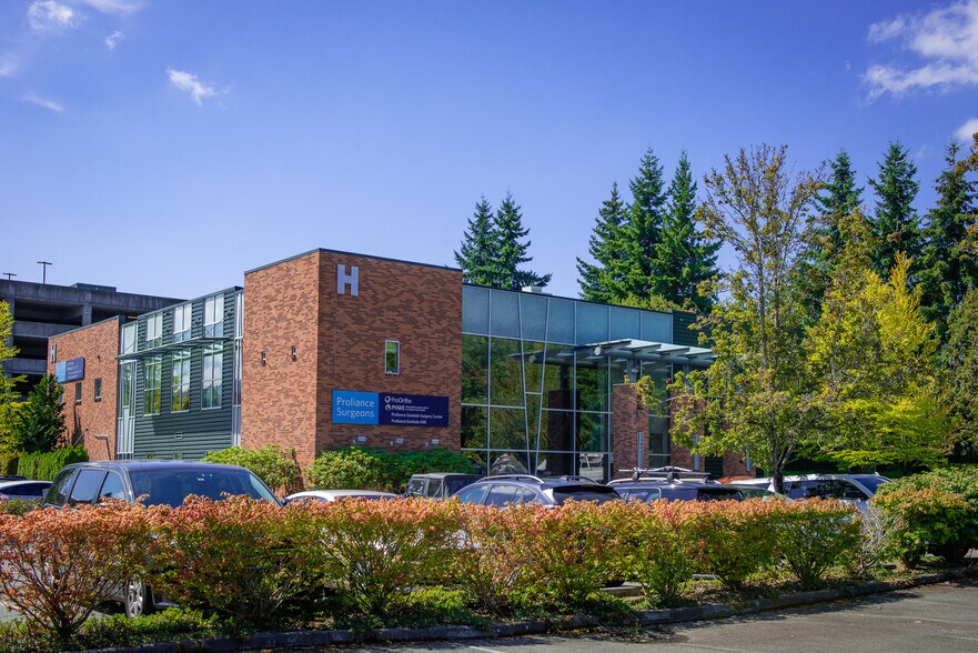 More Photos Of 12911 120th Ave NE, Kirkland Medical For Lease