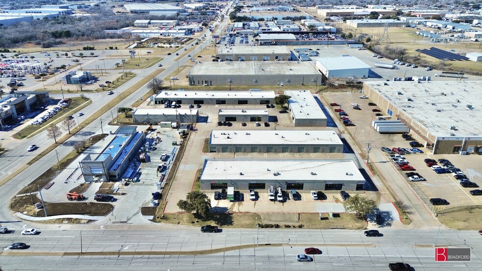 More Photos Of 2100 S Great Southwest Pky, Grand Prairie Unknown For Lease