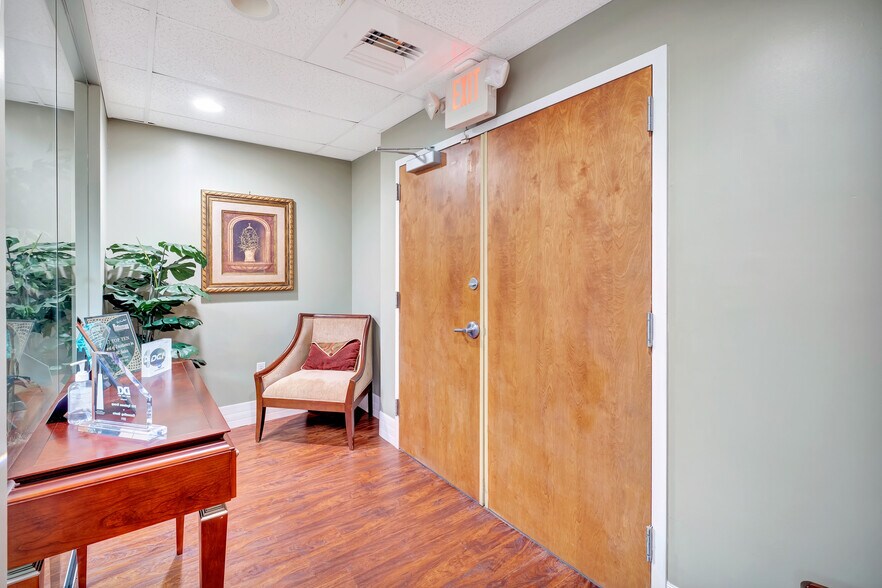 More Photos Of 4300 Biscayne Blvd, Miami Office Residential For Sale