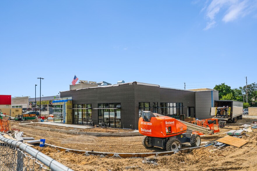 More Photos Of 330 Sunrise Hwy, Valley Stream Bank For Sale