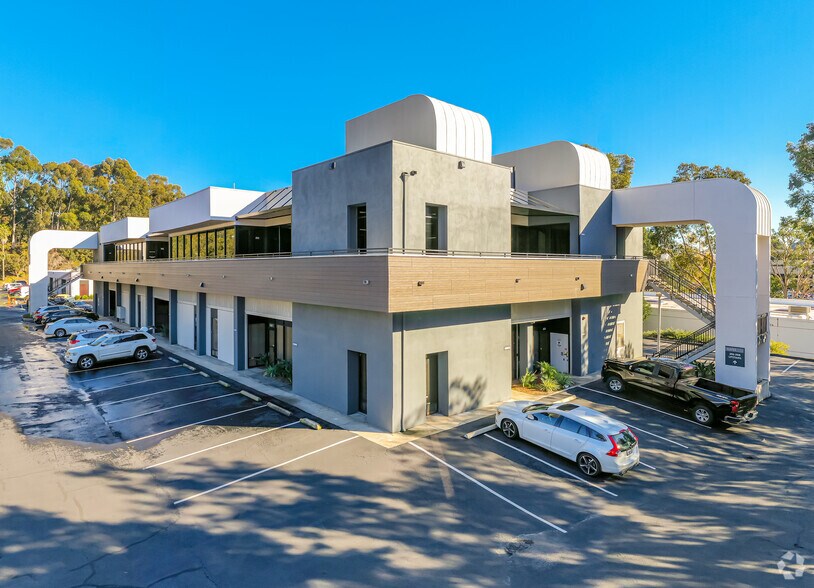 Primary Photo Of 2621-2637 Ariane Dr, San Diego Unknown For Lease