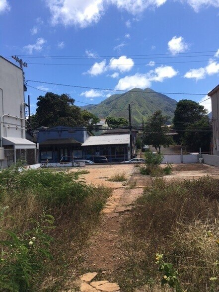 More Photos Of 158 N Market St, Wailuku Land For Sale