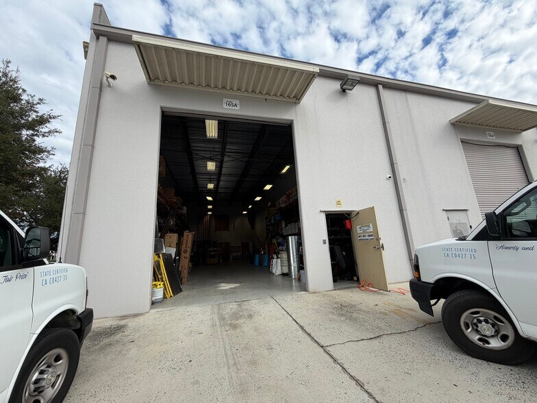 More Photos Of 6457 Hazeltine National Dr, Orlando Warehouse For Sale