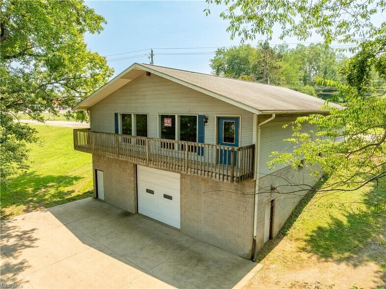 More Photos Of 3249 Coral Rd, Malvern Office For Sale