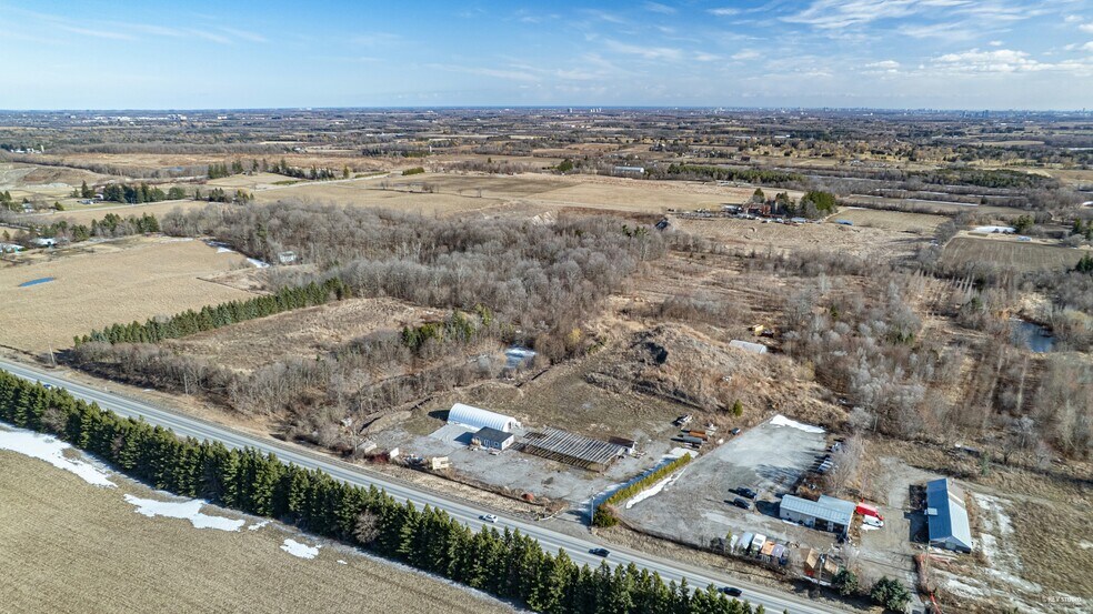 More Photos Of 2737 Bloomington Rd, Whitchurch-Stouffville Garden Center For Sale