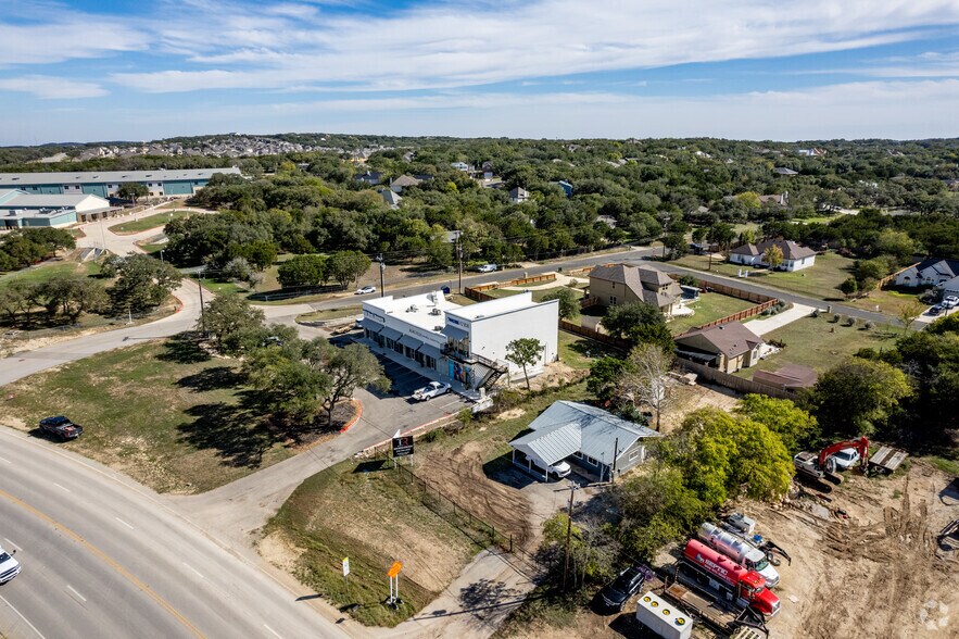 More Photos Of 1304 W Borgfeld Dr, San Antonio Storefront For Lease