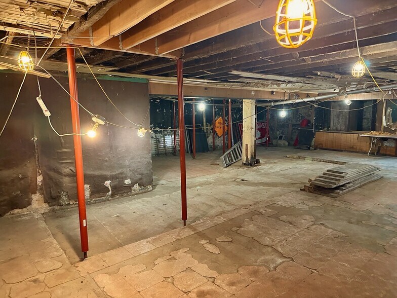 More Photos Of 1 E Main St, Westminster Apartments For Lease