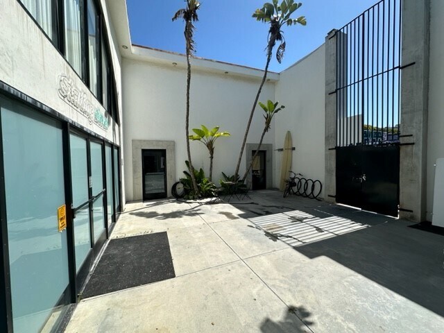 More Photos Of 21-35 Market St, Venice Loft Creative Space For Lease
