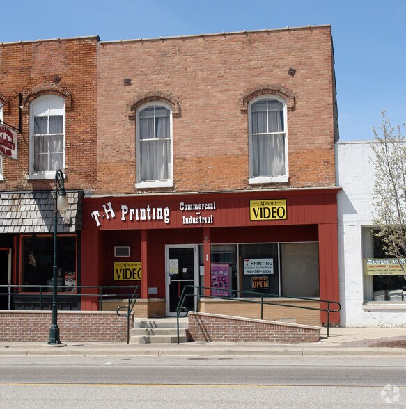 More Photos Of 137 N Main St, Almont Storefront Retail Residential For Lease
