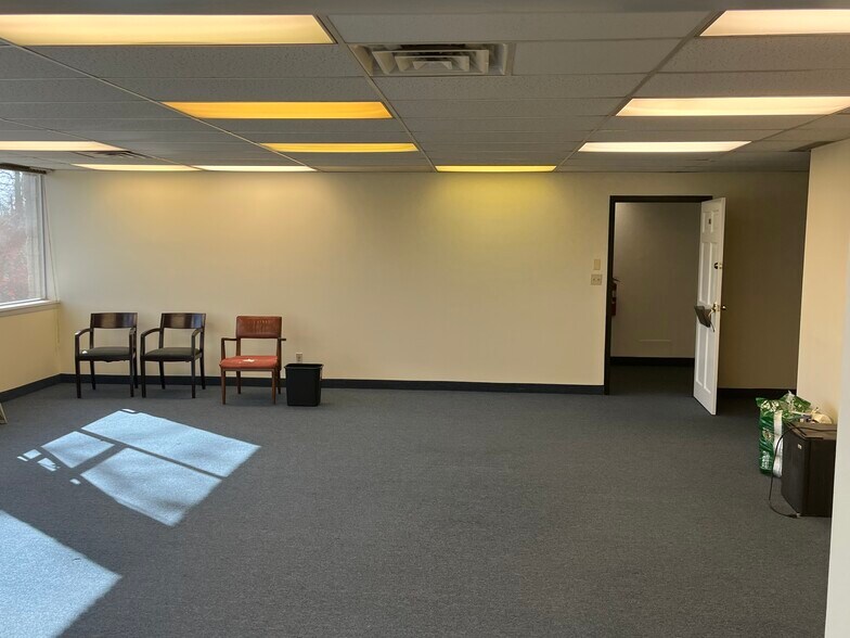 More Photos Of 914 Mount Kemble Ave, Morristown Office For Lease