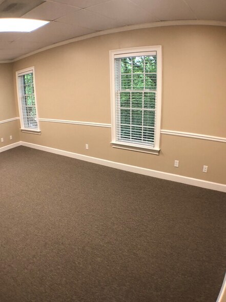 More Photos Of 3547 Habersham At Northlake, Tucker Office For Lease