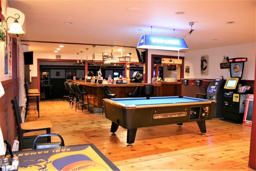 More Photos Of 10 Brick Row Ext, Athens Restaurant For Sale