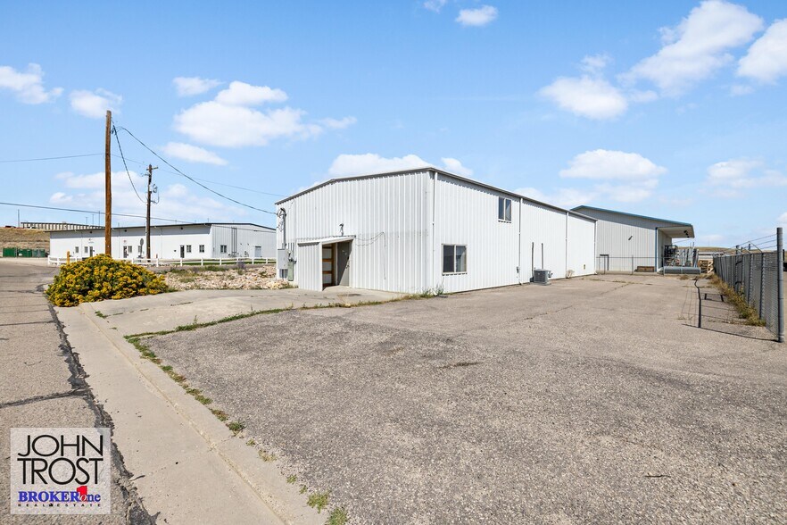 More Photos Of 781 Foster Rd, Casper Industrial For Lease