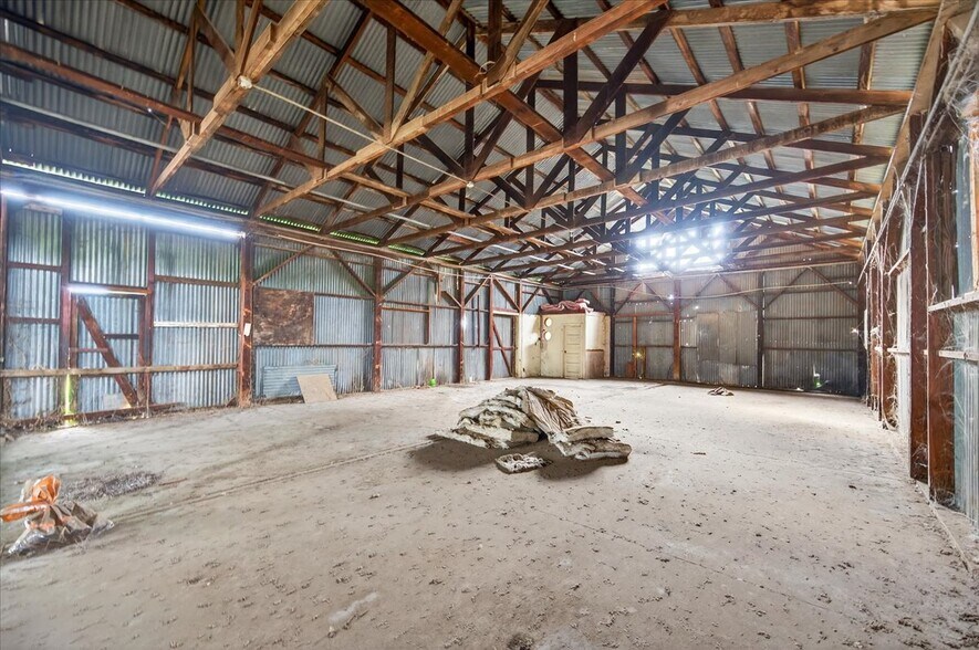 More Photos Of 749 N Plano St, Porterville Warehouse For Sale