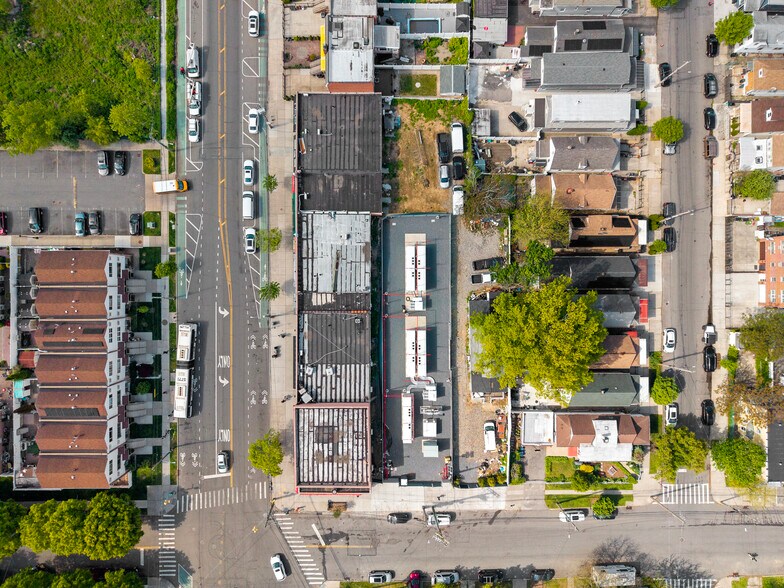 More Photos Of 1927 Gildersleeve Ave, Bronx Land For Sale