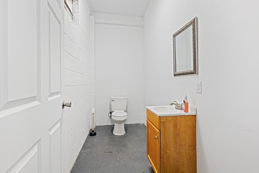 More Photos Of 3628 Brights Rd, Pittsville General Retail For Sale