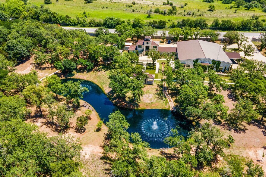 More Photos Of 7700 Glen Rose Hwy, Granbury Lodge Meeting Hall For Sale